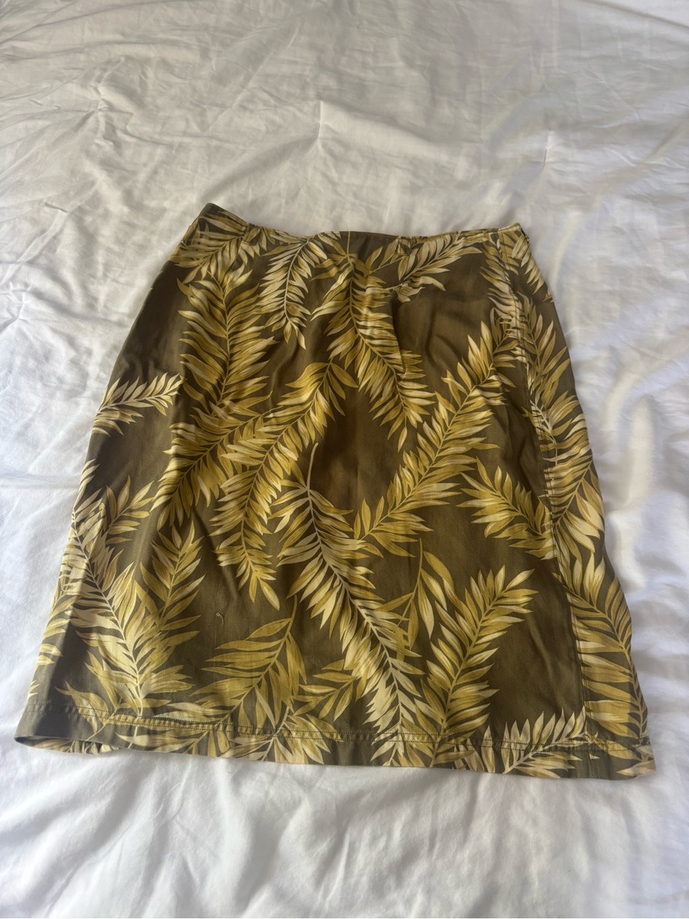 Vintage Tommy Bahama Olive Green 100% Silk Skirt with Yellow Leaf Print